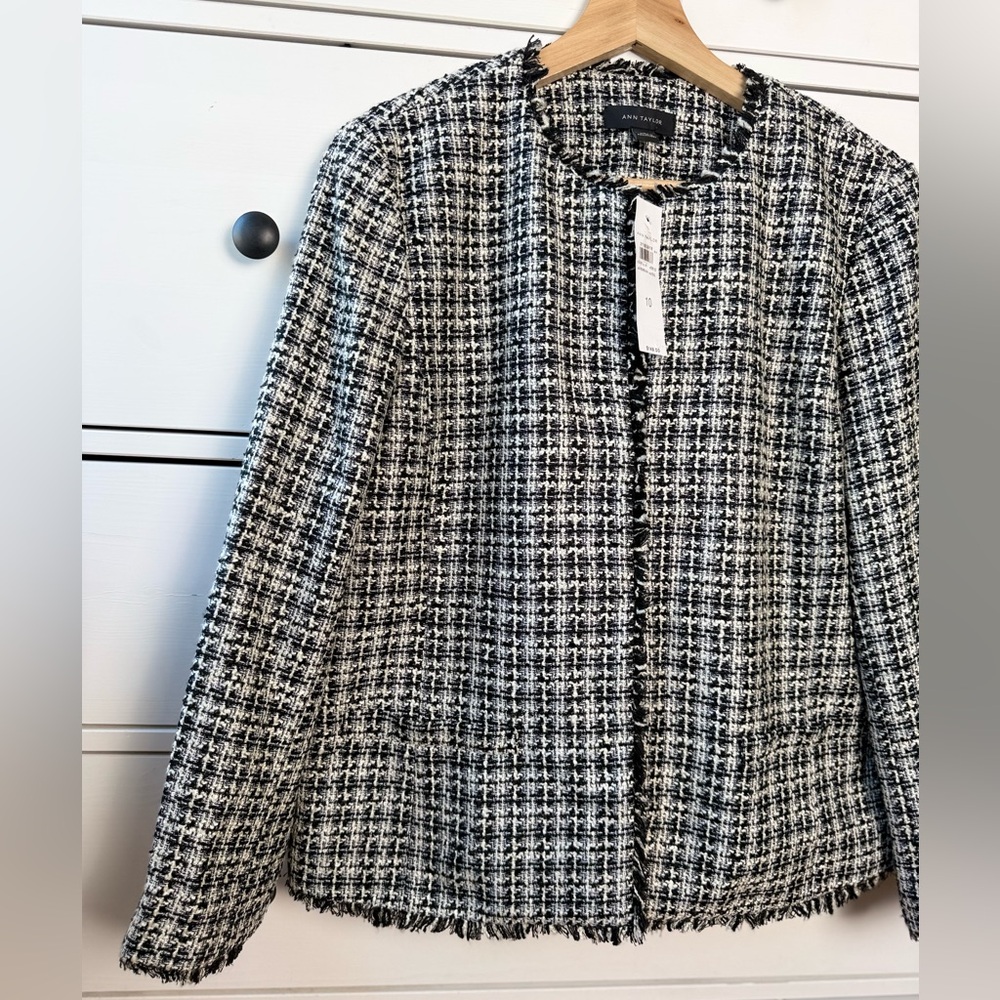 NWT ANN TAYLOR Tweed Jacket Size 10 Black White Fringe - Picture 14 of 16